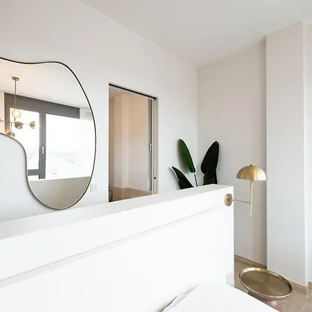 Elegance In Historic Ville-haute Apartment *