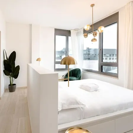 Apartment Elegance In Historic Ville-haute