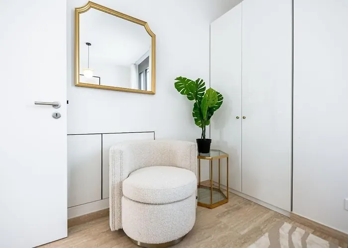 Modern 2br In Near Old Town Appartement Luxemburg