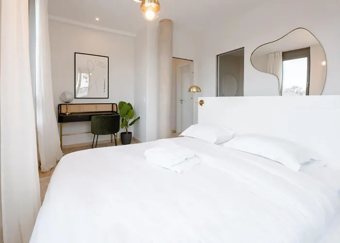 Modern 2br In Near Old Town Appartement Luxemburg